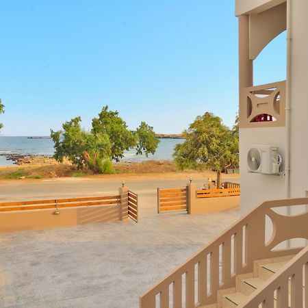Kolimbito Sea Side Apartment Фаласарна Екстериор снимка