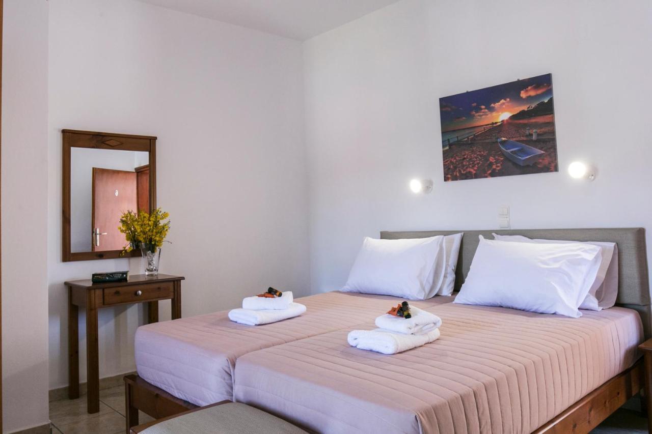 Kolimbito Sea Side Apartment Фаласарна Екстериор снимка