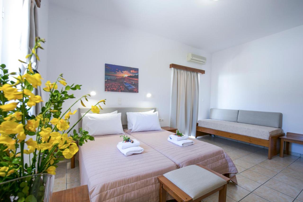Kolimbito Sea Side Apartment Фаласарна Екстериор снимка